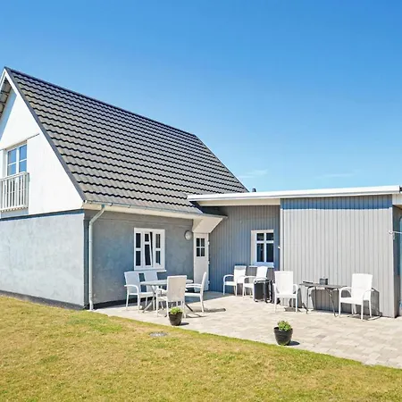 2 Bedroom Awesome In *